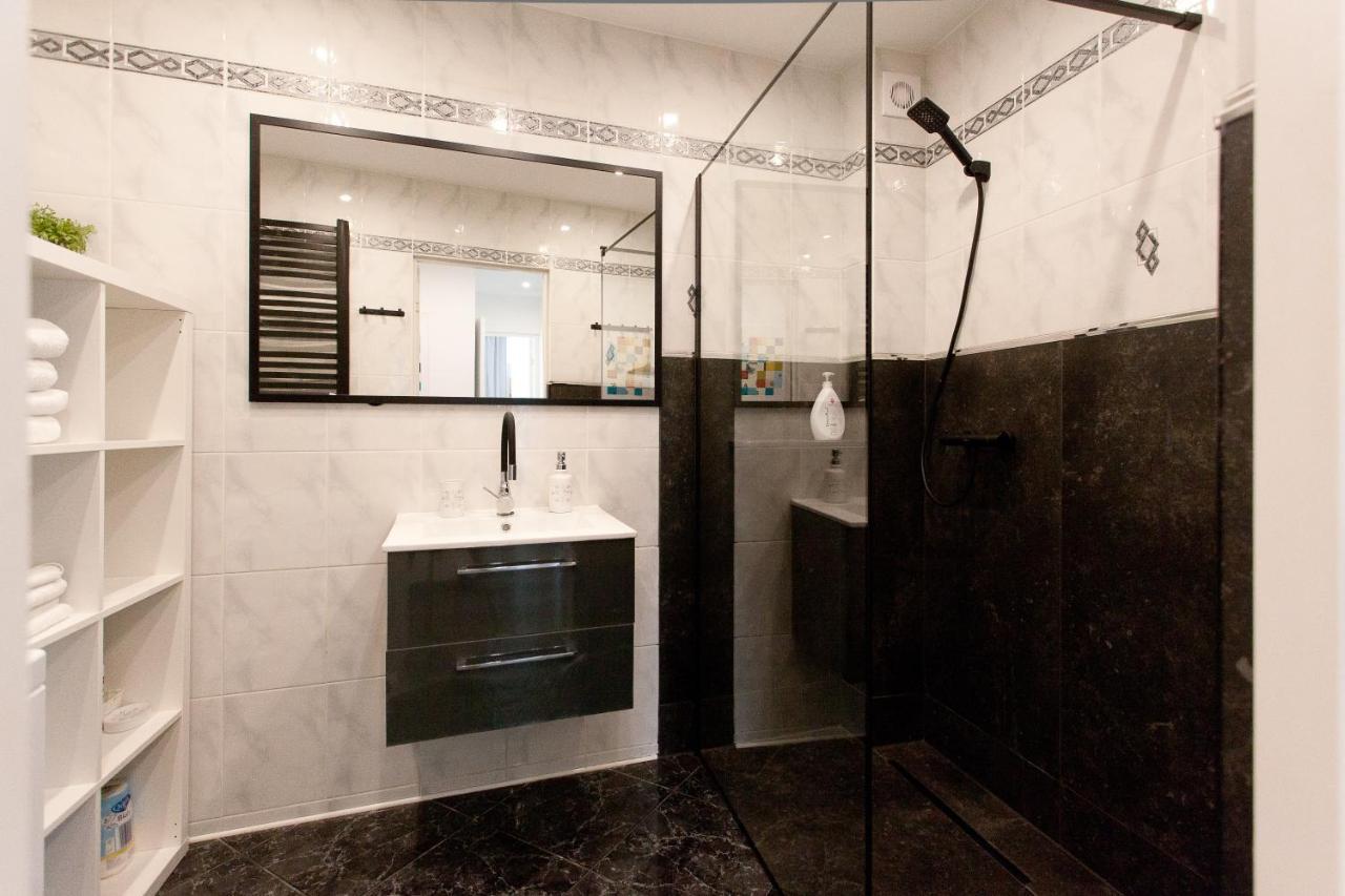 Uroczy Apartament Rzeczna קולובז'ג מראה חיצוני תמונה